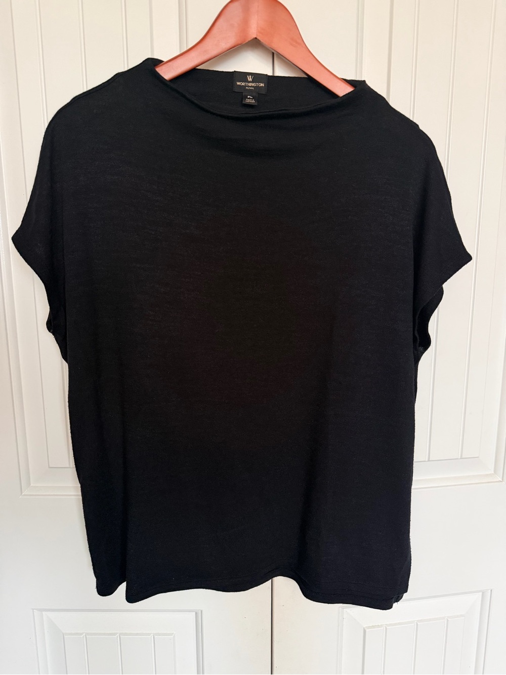 Worthington Black Short Sleeve Crewneck Top